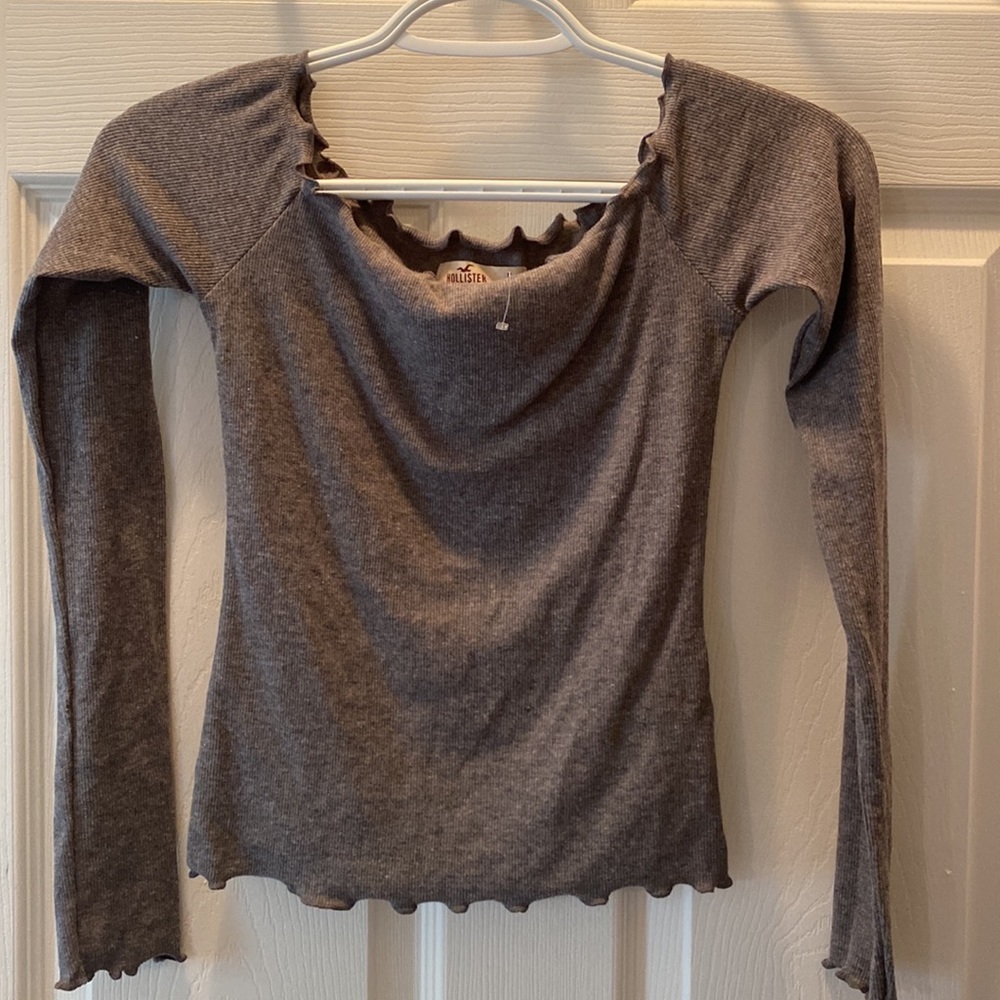 Hollister New without Tags long sleeve ribbed top SZ S